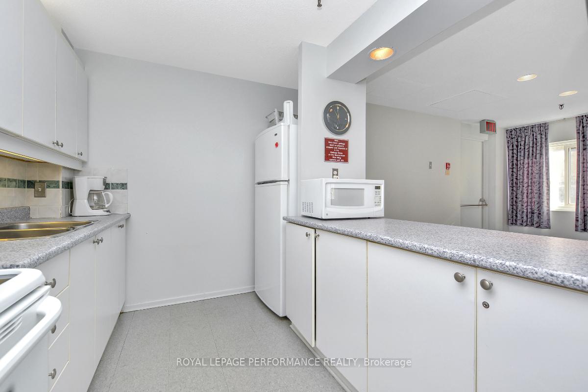 Photo 31 of Unit 521, 1599 Lassiter Terrace, Ottawa, Beaconwood — HOMEH