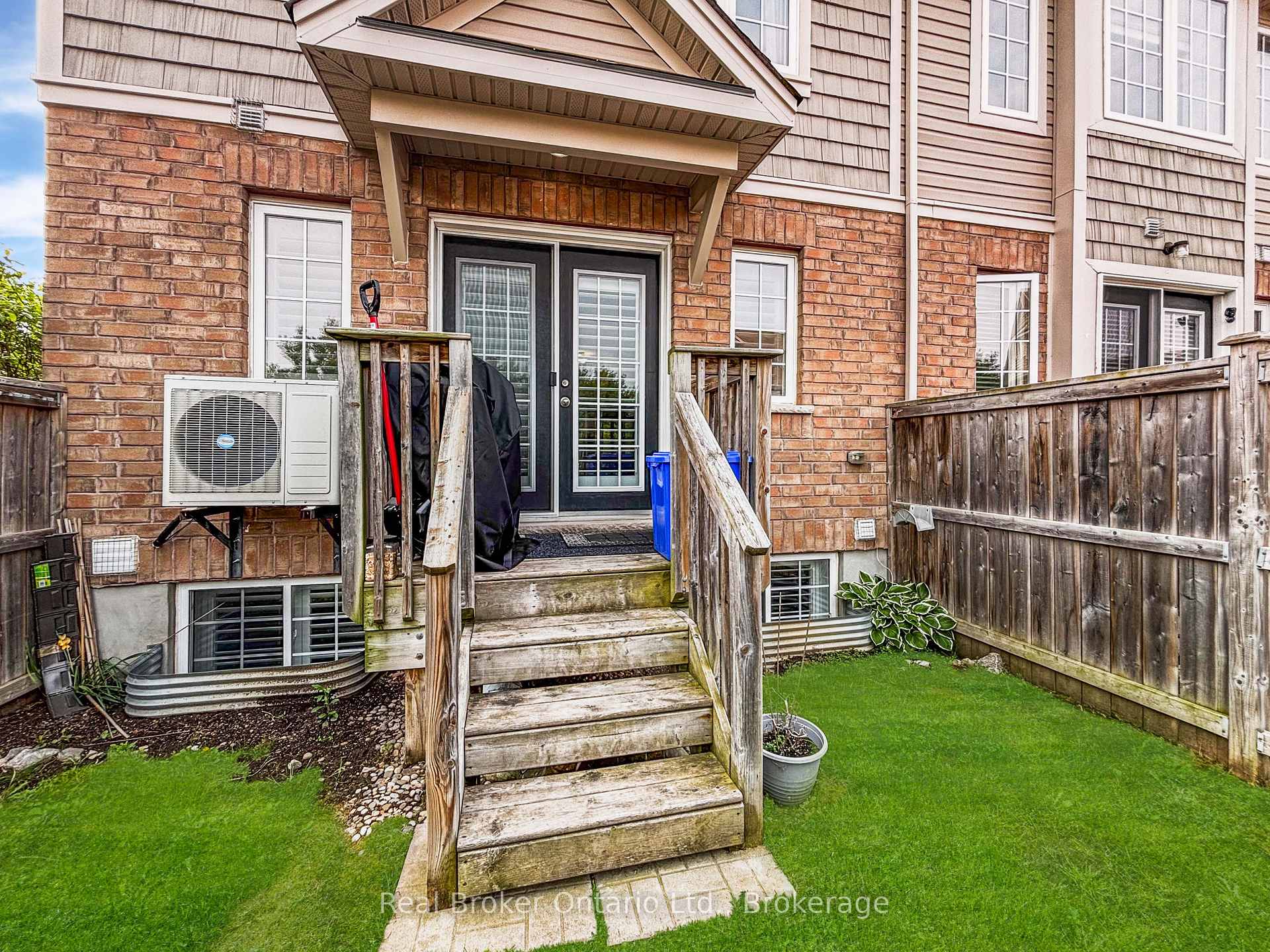 Photo 14 of Unit 656B, 656 Woodlawn Road E, Guelph, Victoria North — HOMEH