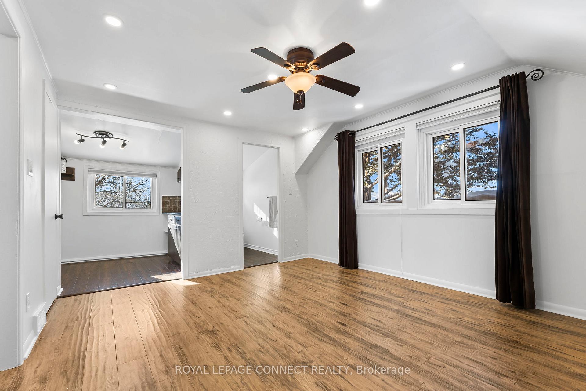 Photo 6 of Unit Upper Level, 27 Elgin Street, Ajax, Central — HOMEH