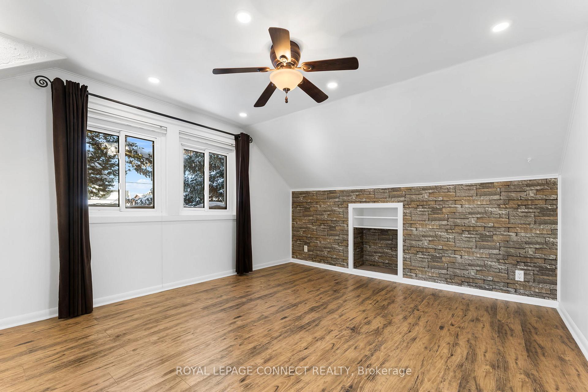Photo 8 of Unit Upper Level, 27 Elgin Street, Ajax, Central — HOMEH