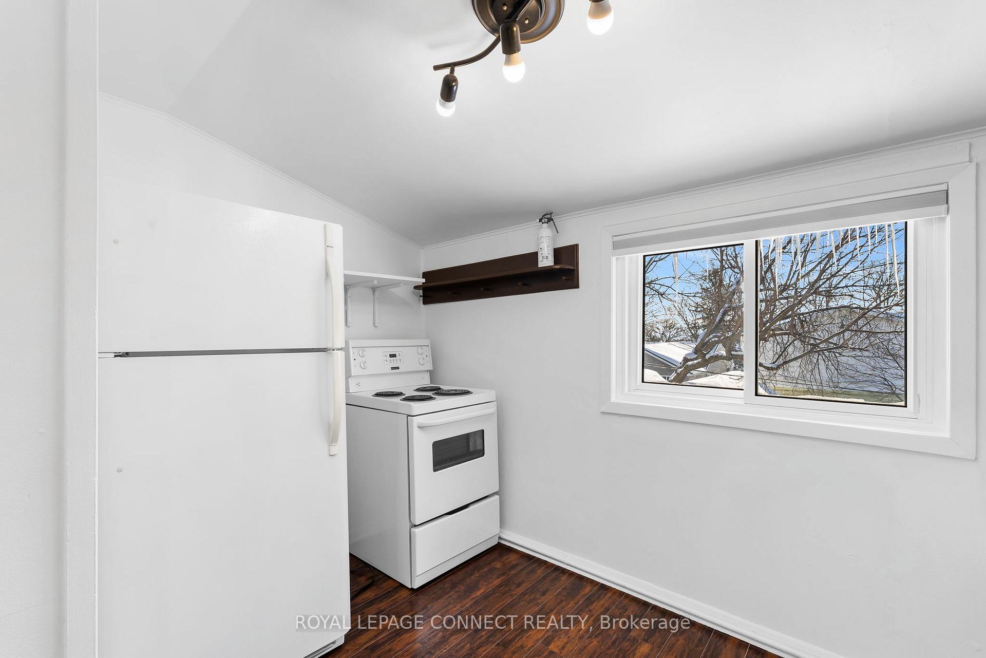 Photo 10 of Unit Upper Level, 27 Elgin Street, Ajax, Central — HOMEH
