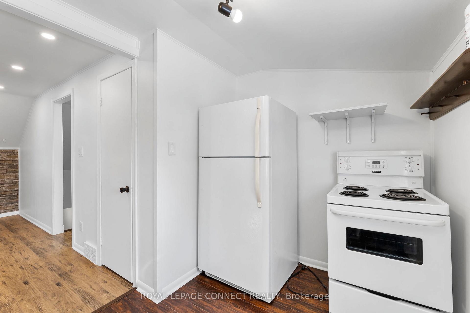 Photo 13 of Unit Upper Level, 27 Elgin Street, Ajax, Central — HOMEH