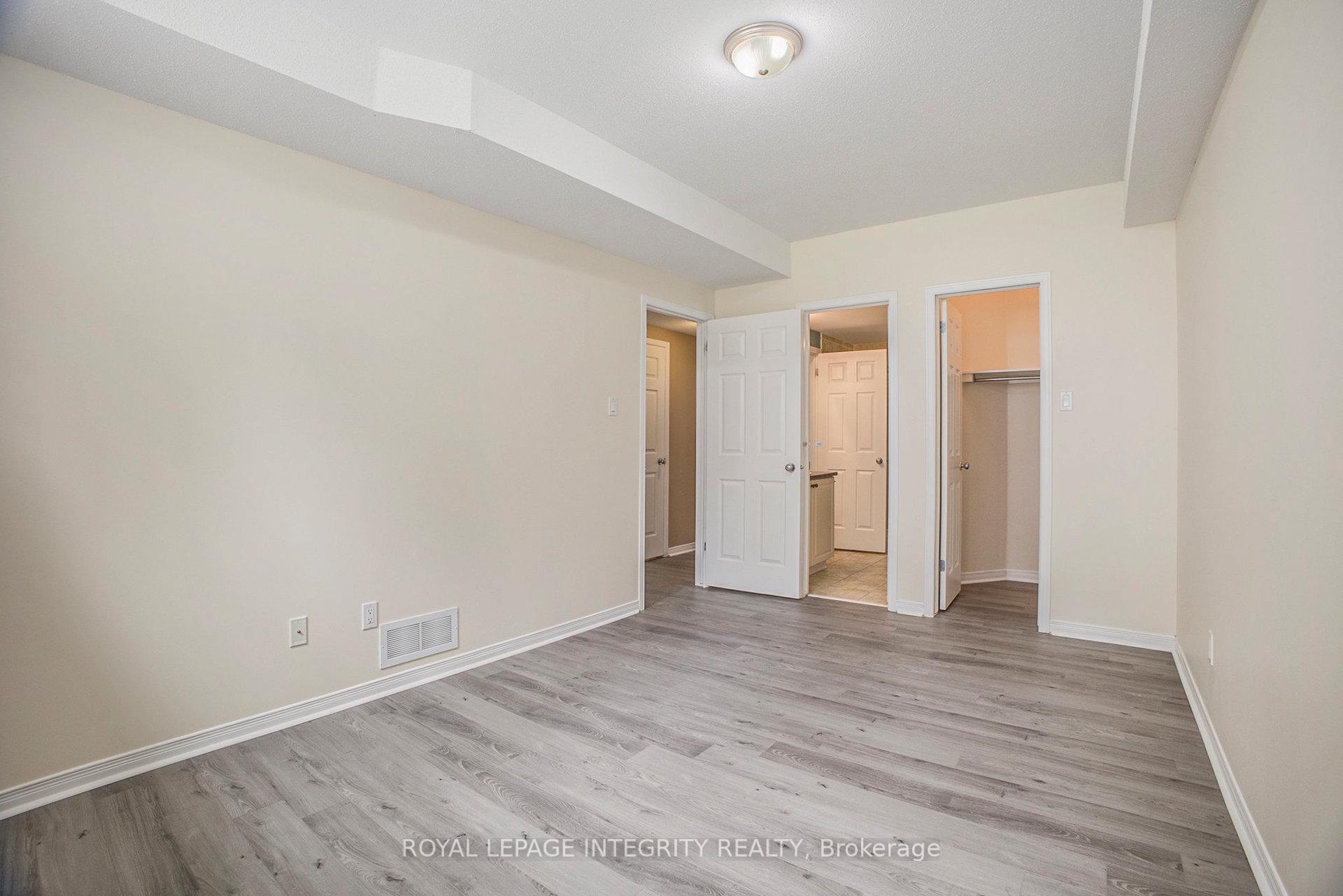 Photo 18 of 562 Reardon, Ottawa, Heron Gate/Industrial Park — HOMEH