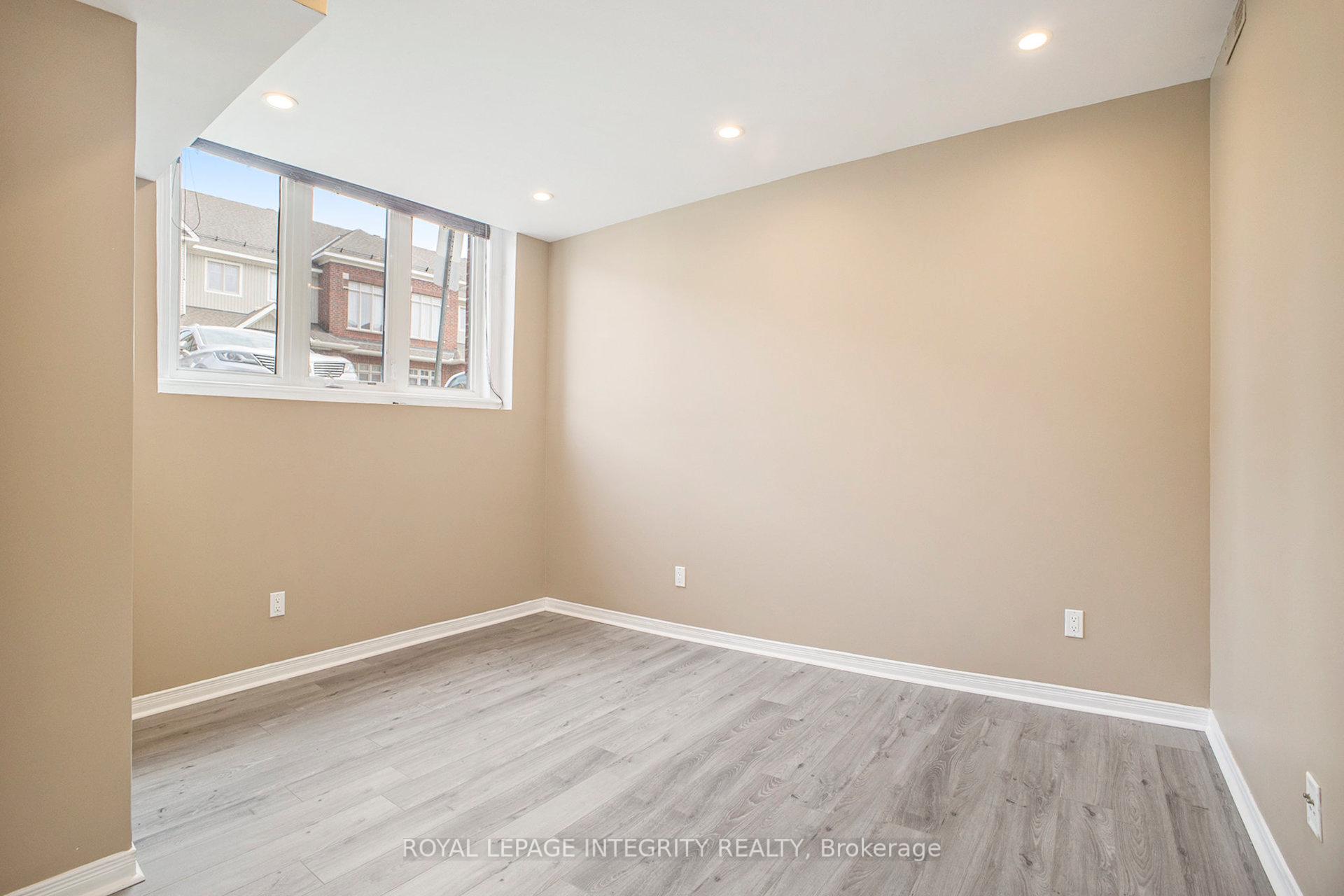 Photo 23 of 562 Reardon, Ottawa, Heron Gate/Industrial Park — HOMEH