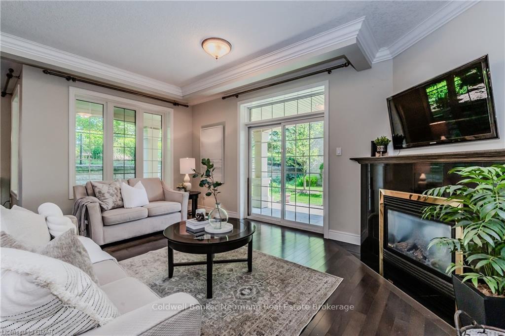Photo 6 of Unit 18, 255 Summerfield Drive, Guelph, Pineridge/Westminster Woods — HOMEH