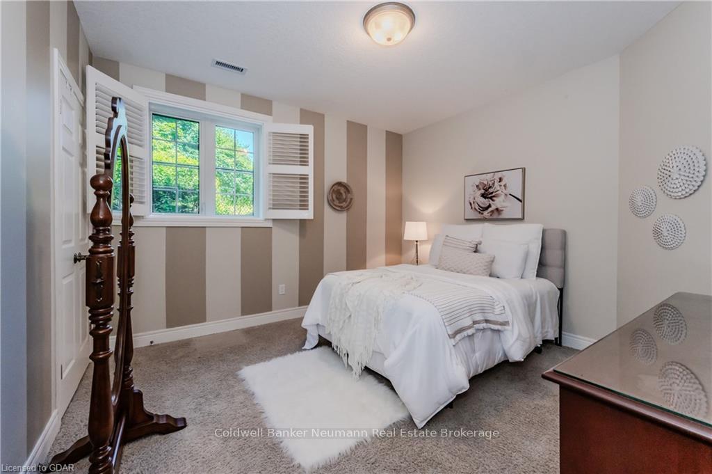 Photo 14 of Unit 18, 255 Summerfield Drive, Guelph, Pineridge/Westminster Woods — HOMEH