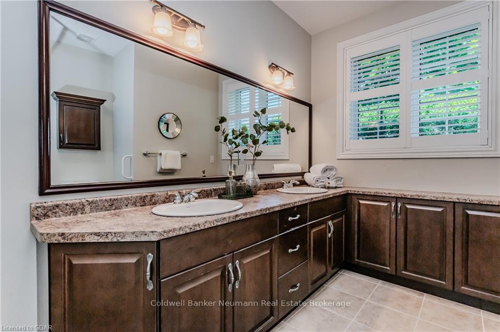 Photo 20 of Unit 18, 255 Summerfield Drive, Guelph, Pineridge/Westminster Woods — HOMEH