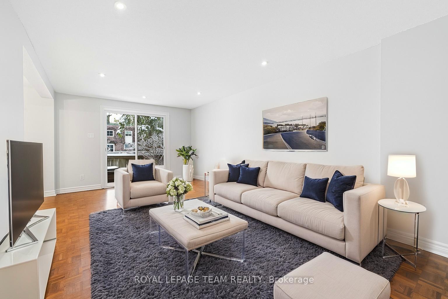 Photo 6 of Unit 54, 227 Ridgepark Private, Ottawa, Meadowlands/Crestview — HOMEH