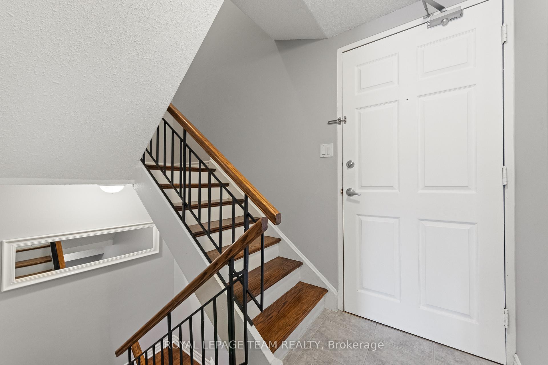 Photo 21 of Unit 54, 227 Ridgepark Private, Ottawa, Meadowlands/Crestview — HOMEH