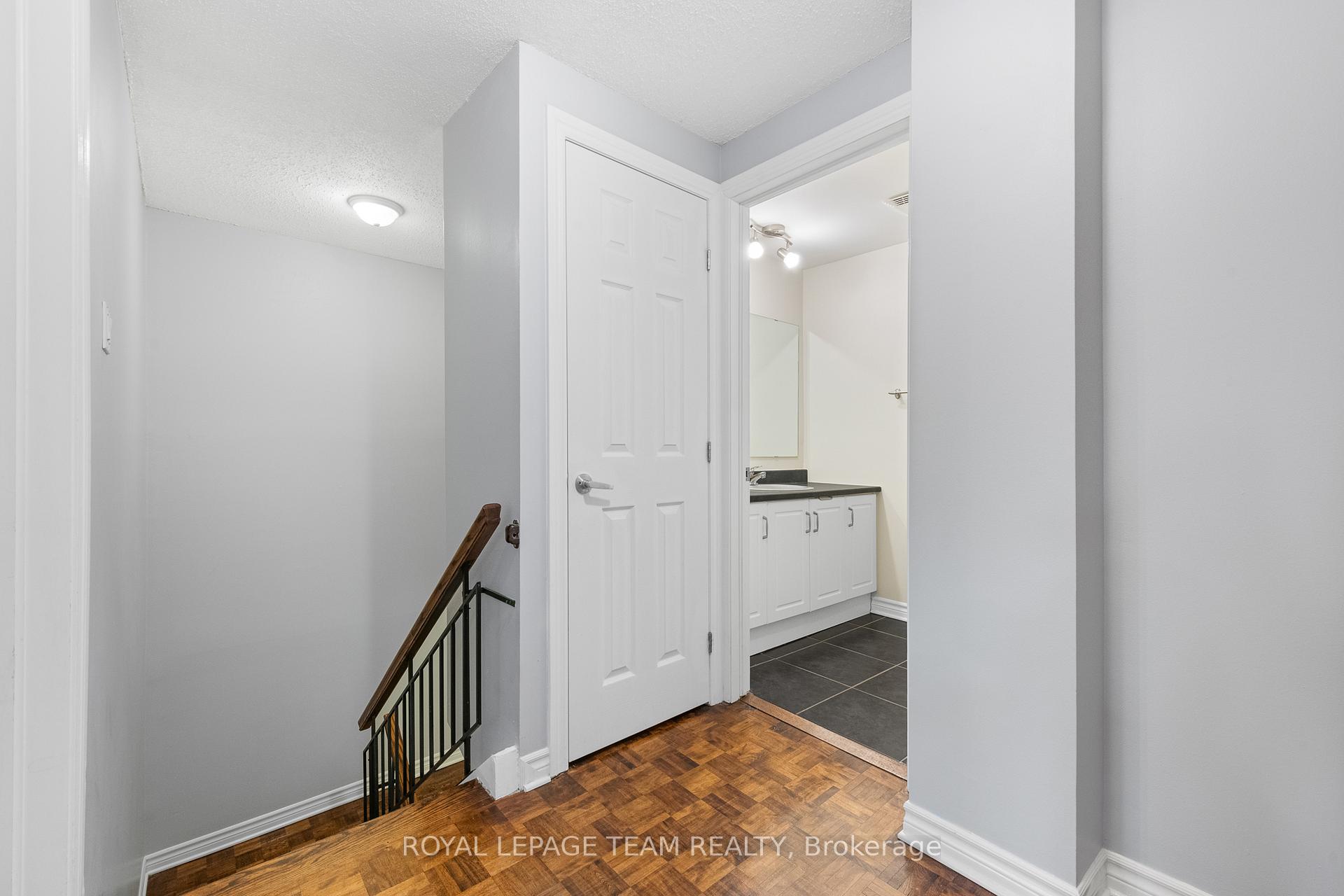 Photo 22 of Unit 54, 227 Ridgepark Private, Ottawa, Meadowlands/Crestview — HOMEH
