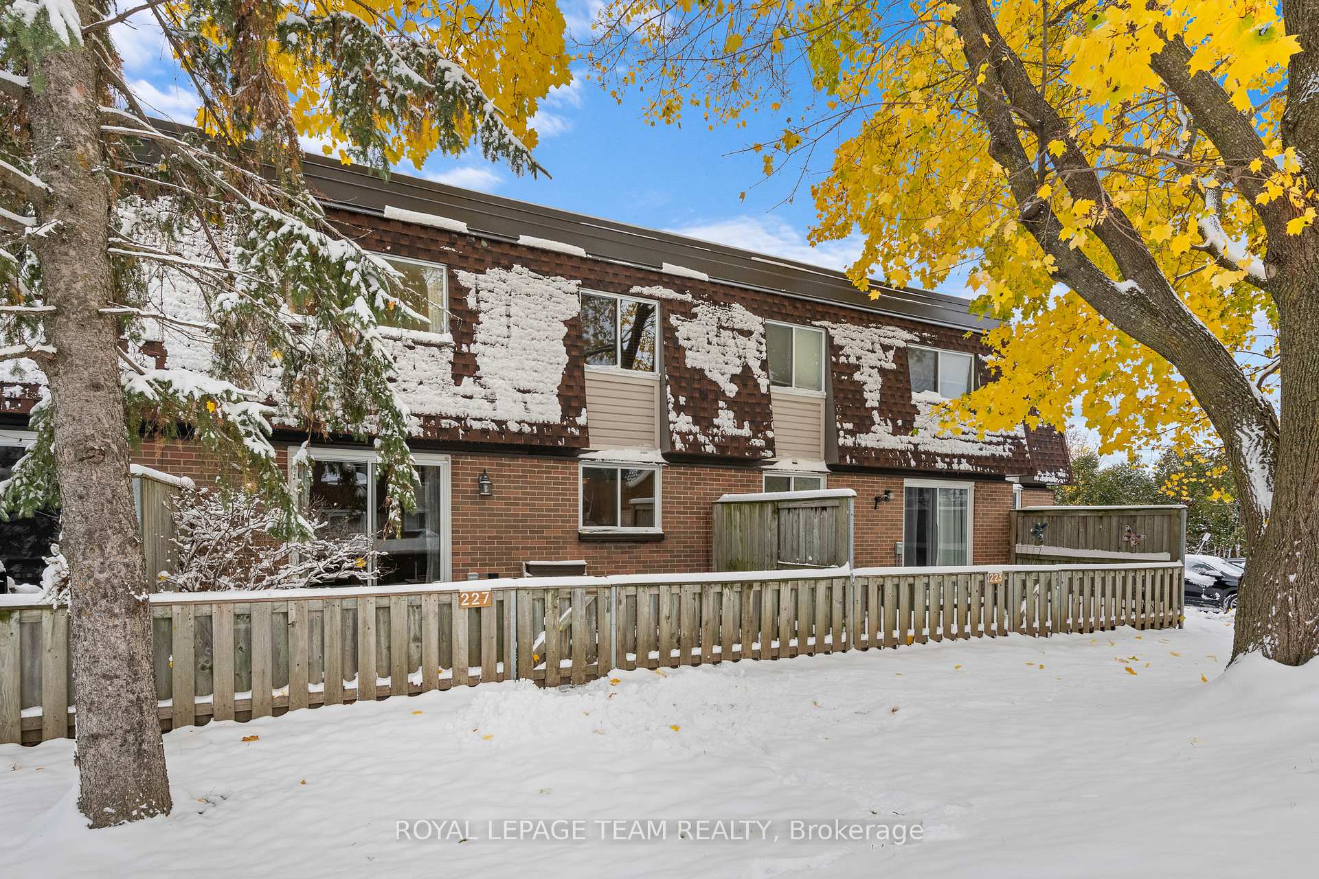 Photo 46 of Unit 54, 227 Ridgepark Private, Ottawa, Meadowlands/Crestview — HOMEH