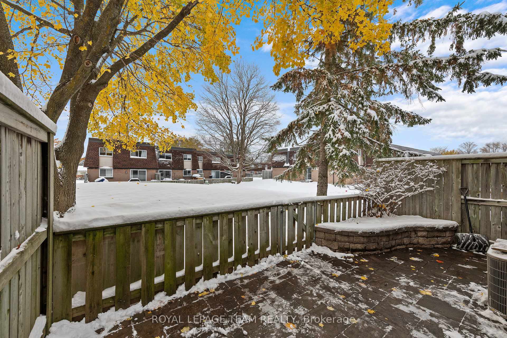 Photo 47 of Unit 54, 227 Ridgepark Private, Ottawa, Meadowlands/Crestview — HOMEH