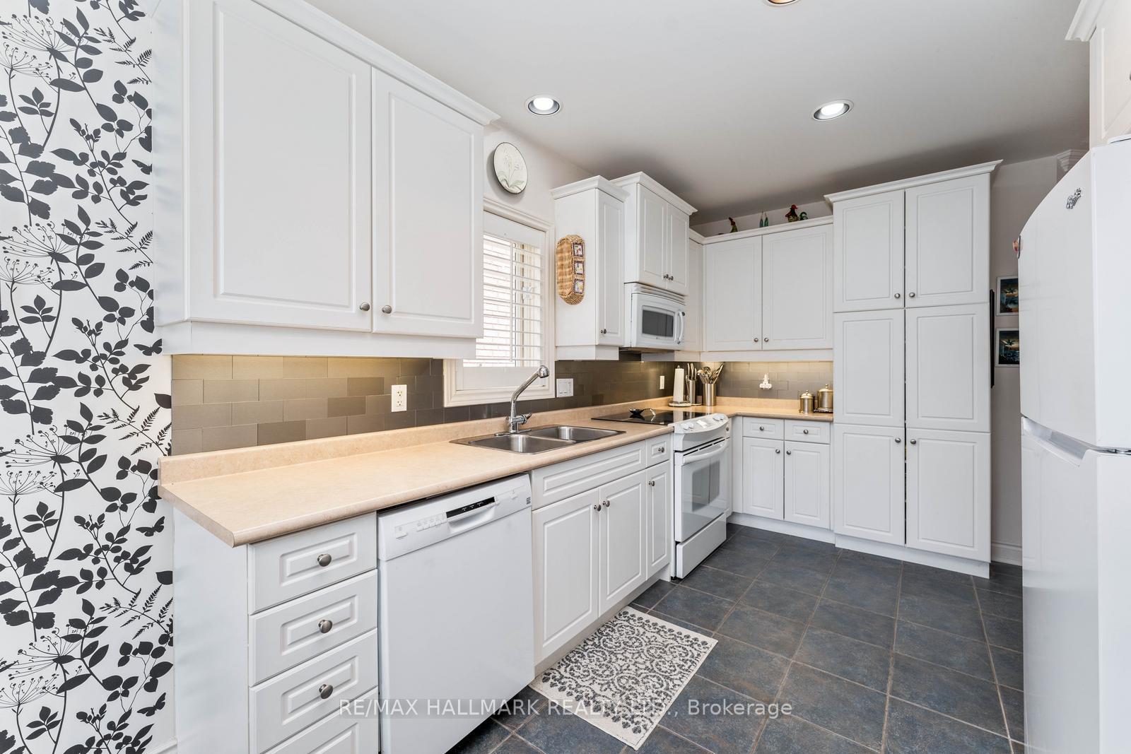 Photo 16 of 113 Sunset Boulevard, New Tecumseth, Rural New Tecumseth — HOMEH