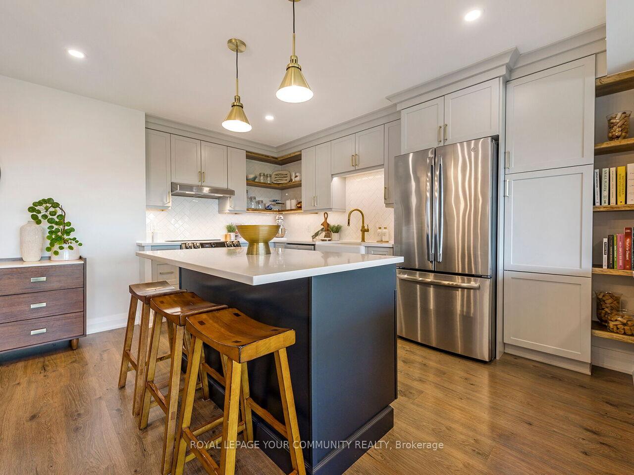 Photo 8 of Unit 2012, 270 Scarlett Road, Toronto, Rockcliffe-Smythe — HOMEH