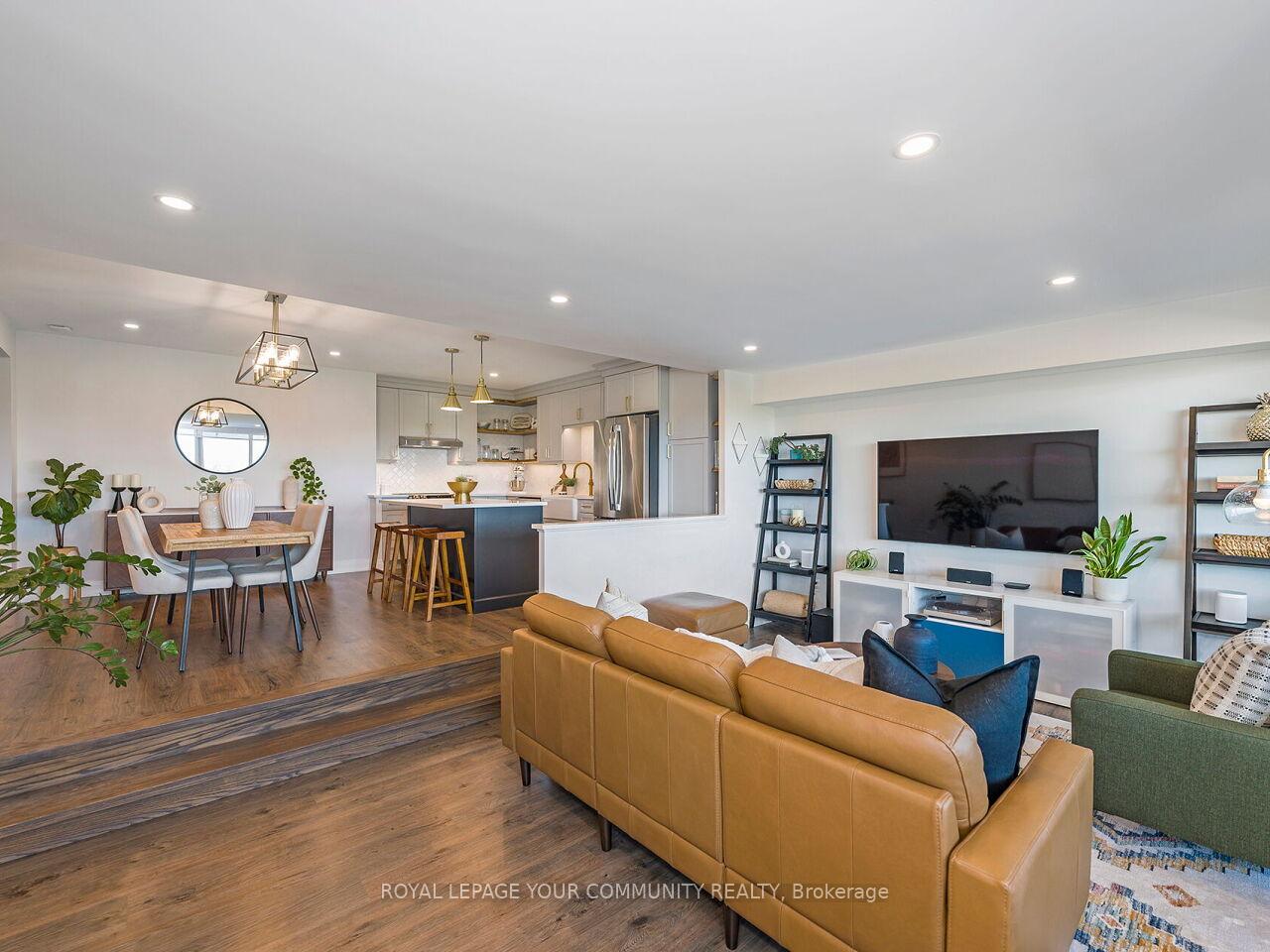 Photo 12 of Unit 2012, 270 Scarlett Road, Toronto, Rockcliffe-Smythe — HOMEH