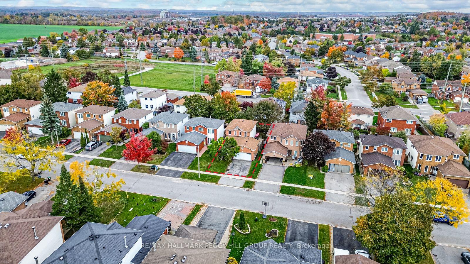 Photo 14 of 41 Penton Drive, Barrie, Sunnidale — HOMEH