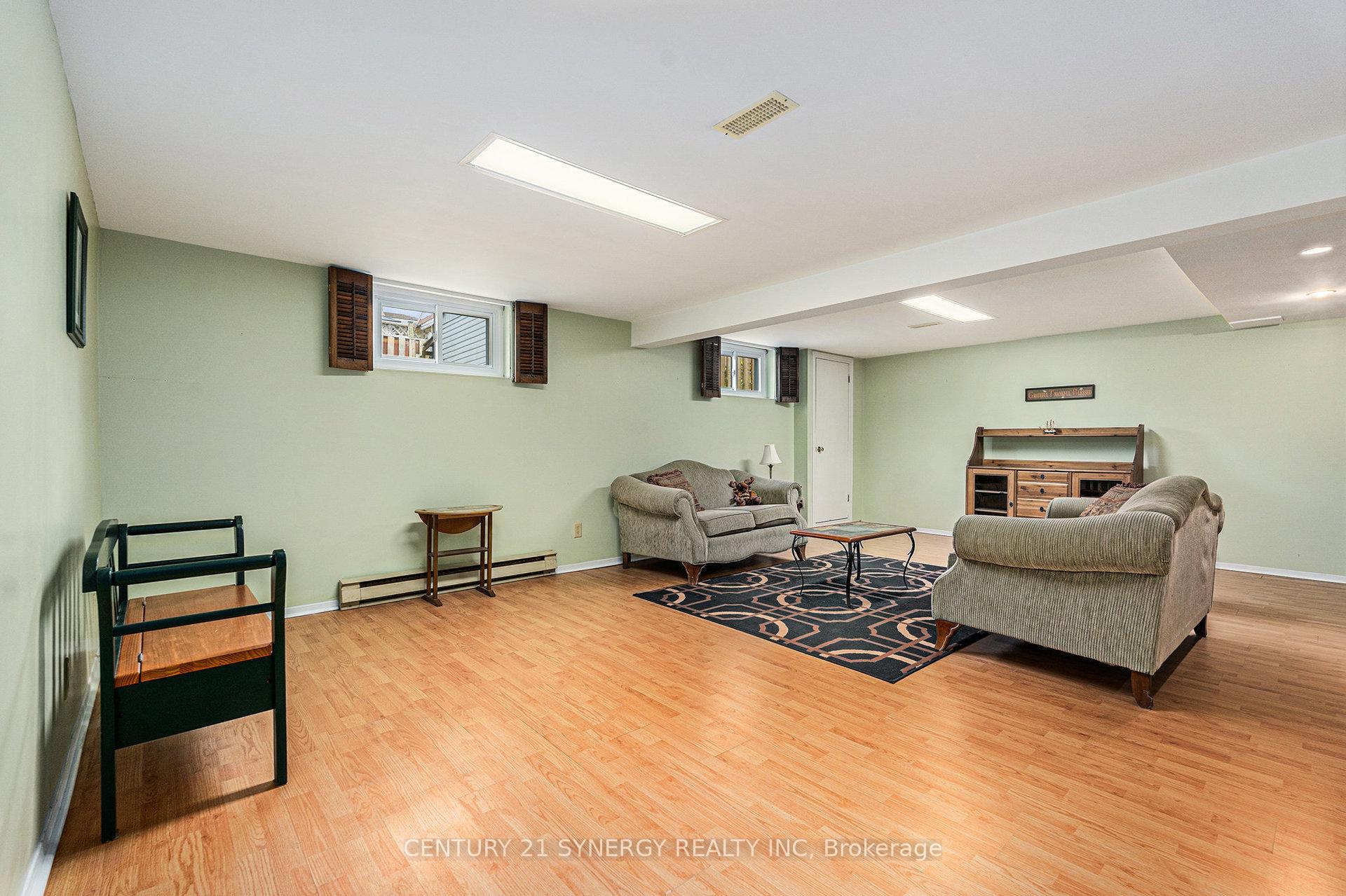 Photo 21 of 2324 Susan Street, Ottawa, Hawthorne Meadows — HOMEH