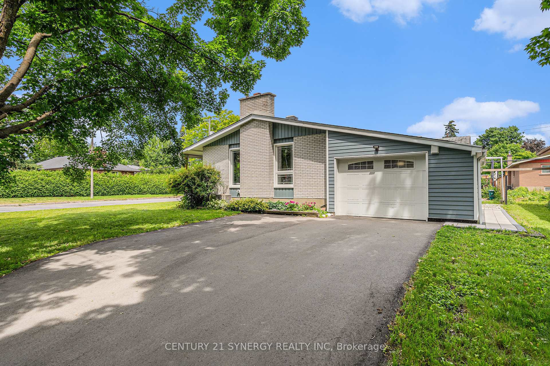Photo 27 of 2324 Susan Street, Ottawa, Hawthorne Meadows — HOMEH