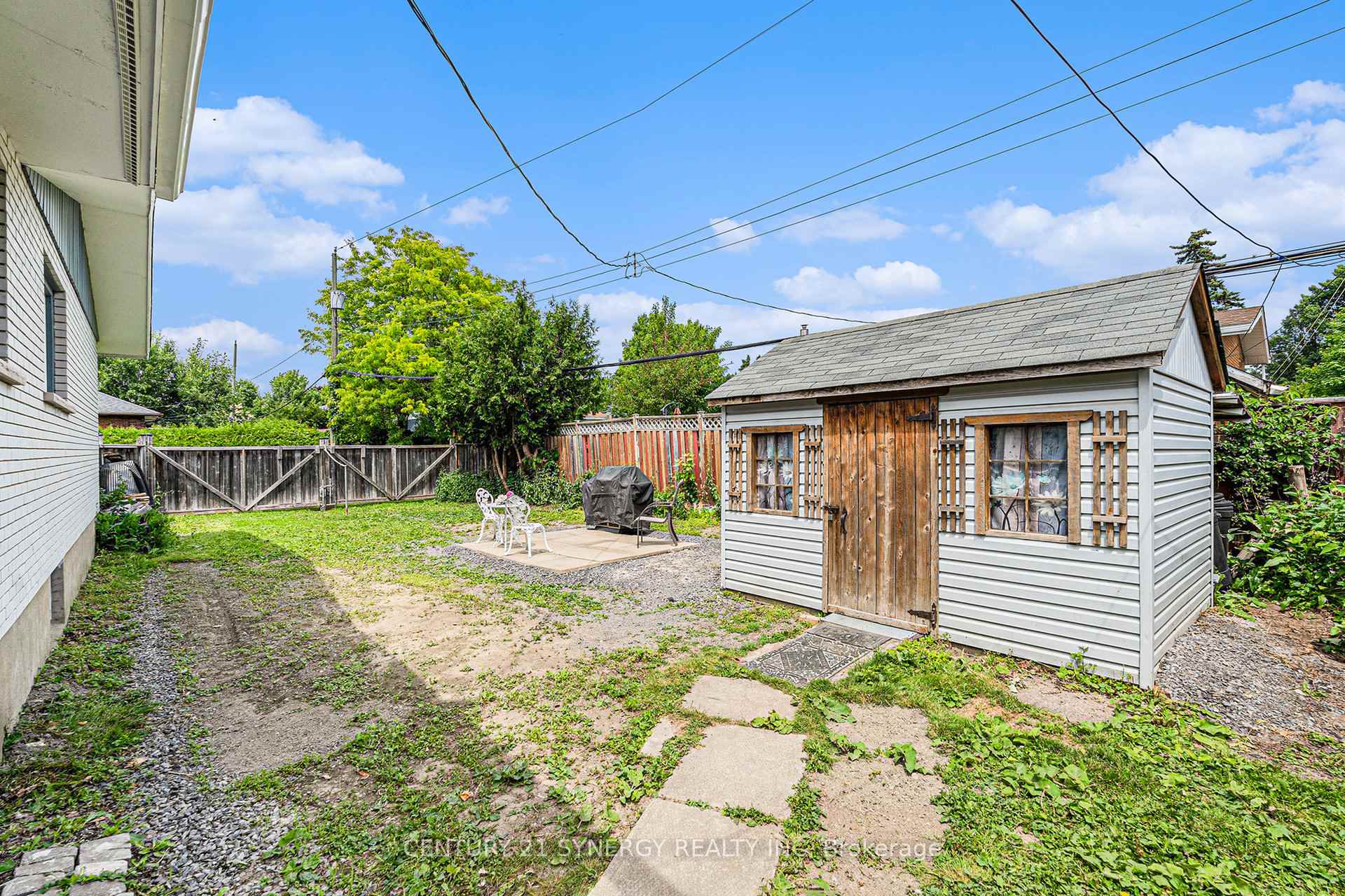 Photo 29 of 2324 Susan Street, Ottawa, Hawthorne Meadows — HOMEH
