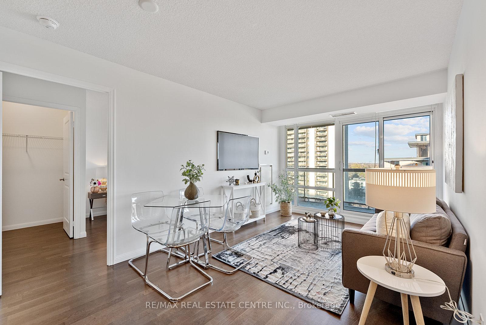Photo 11 of Unit 1405, 900 Mount Pleasant Road, Toronto, Mount Pleasant West — HOMEH