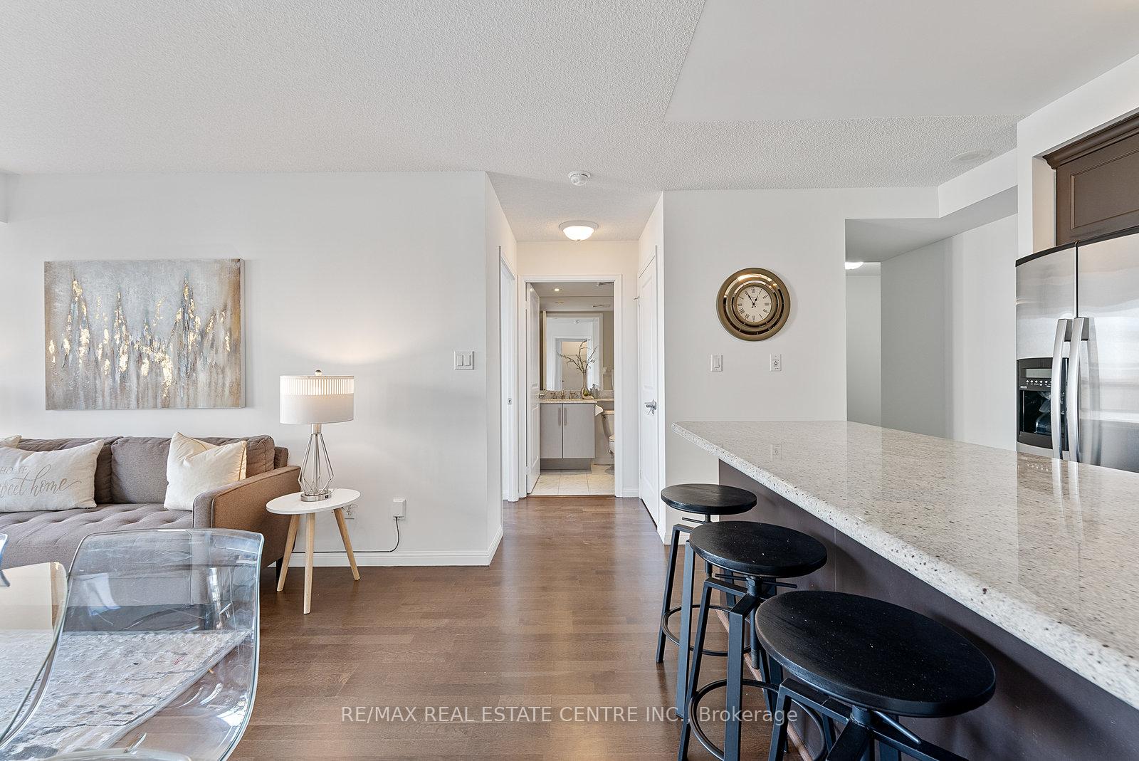 Photo 17 of Unit 1405, 900 Mount Pleasant Road, Toronto, Mount Pleasant West — HOMEH