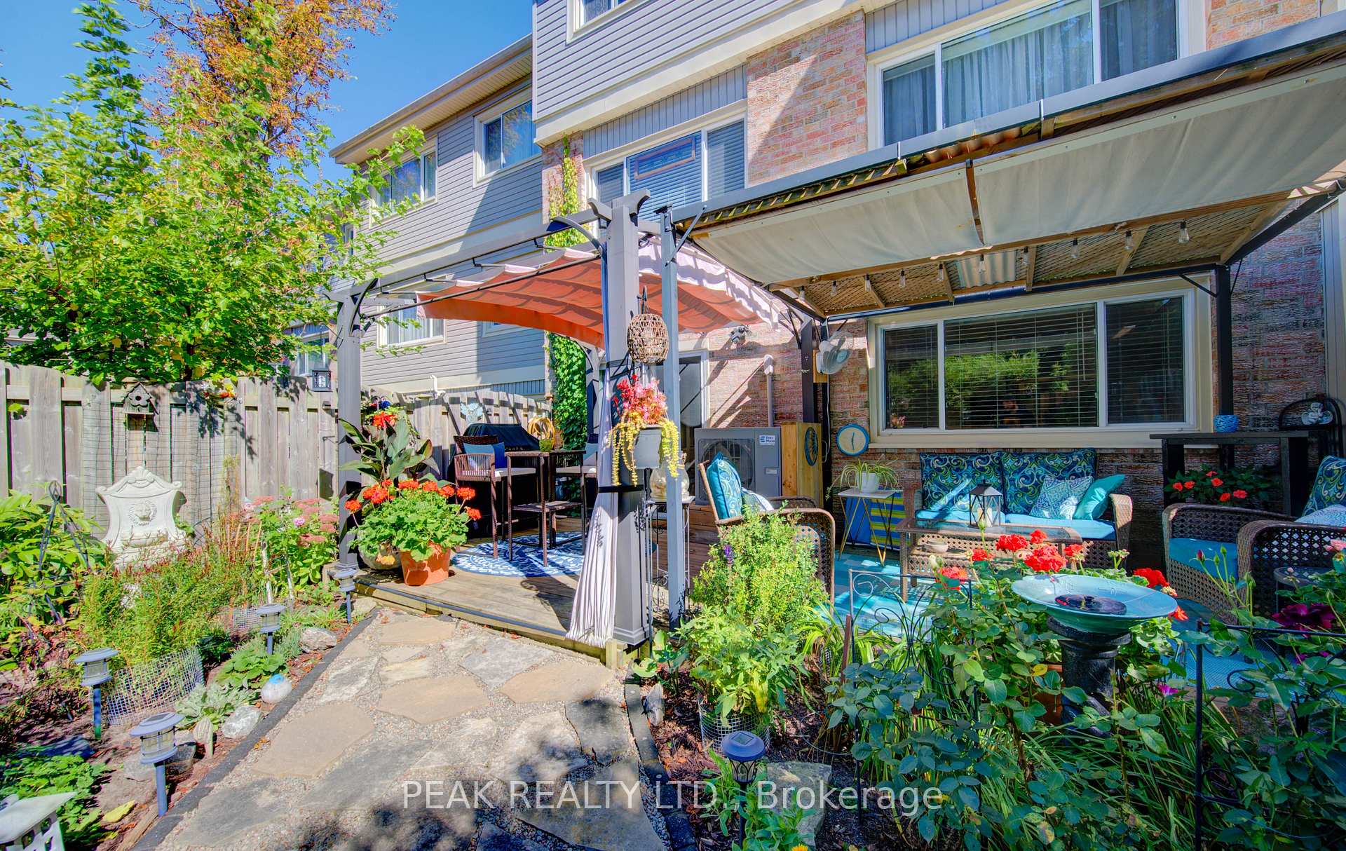 Photo 13 of Unit 71, 30 Green Valley Drive, Kitchener — HOMEH