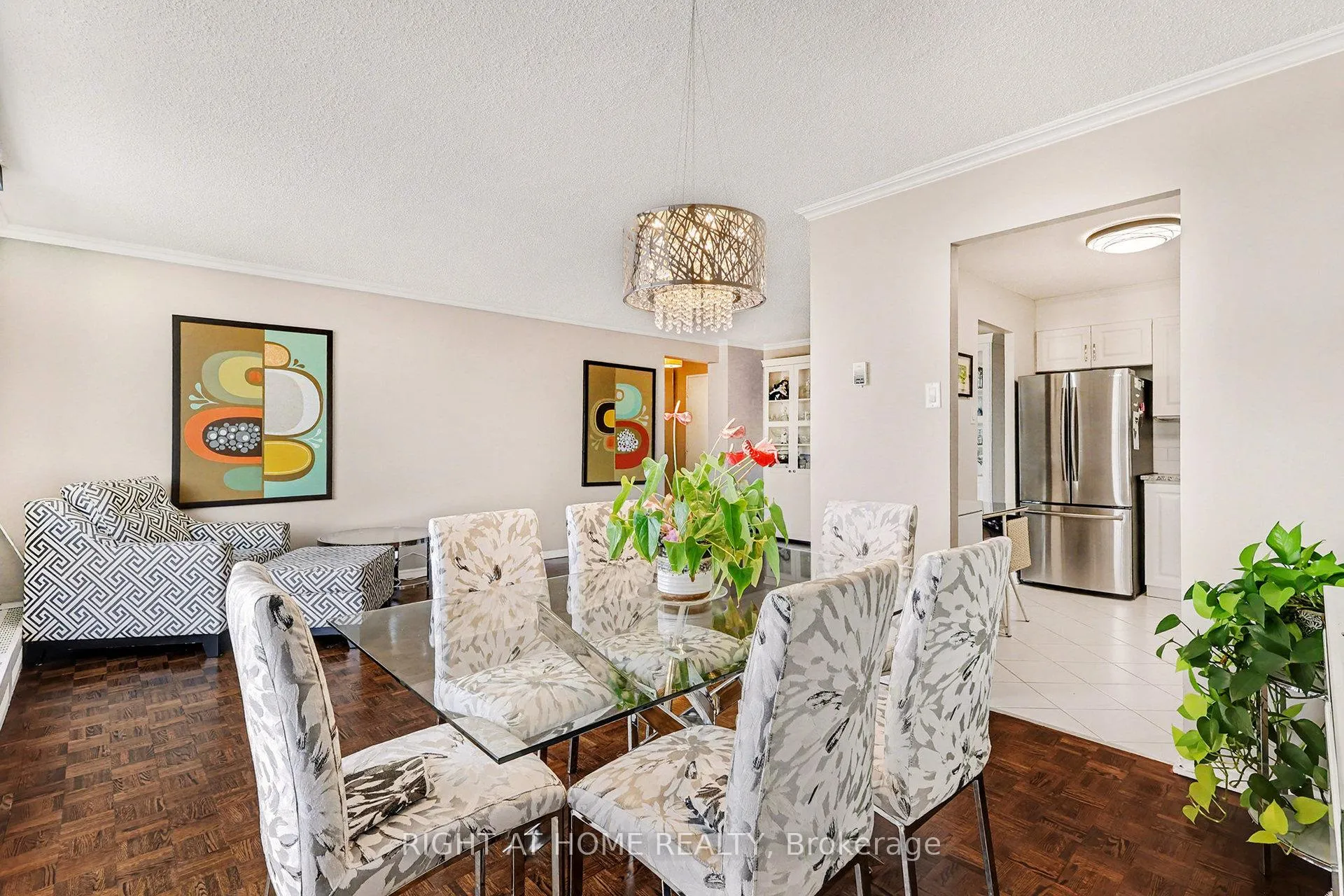 Photo 10 of Unit 306, 665 Bathgate Drive, Ottawa, Carson Meadows — HOMEH