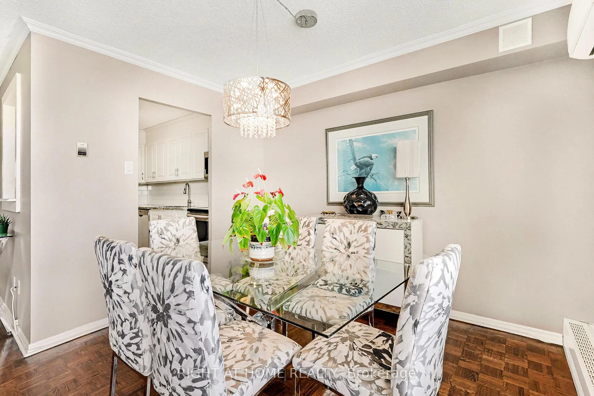 Photo 11 of Unit 306, 665 Bathgate Drive, Ottawa, Carson Meadows — HOMEH