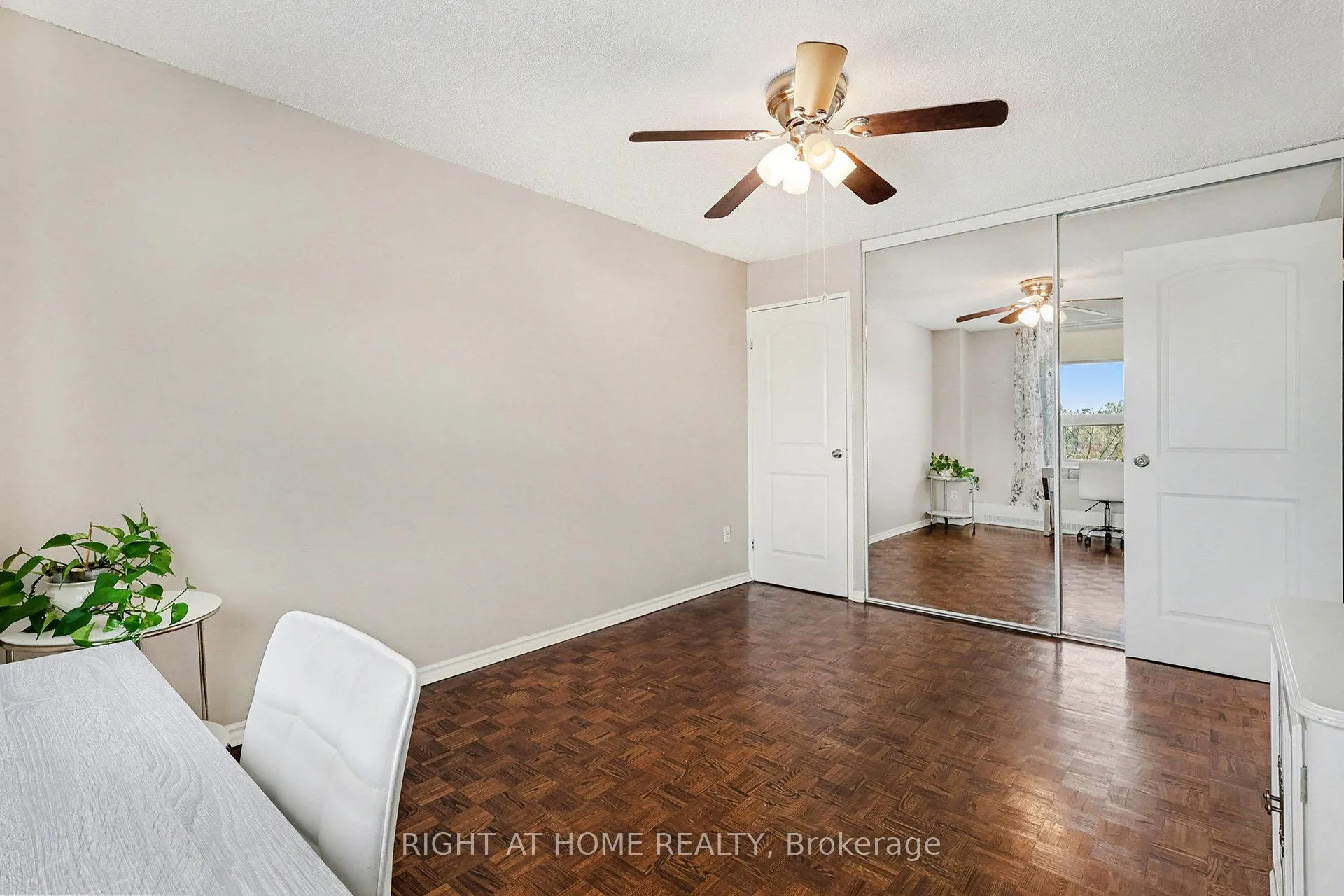 Photo 18 of Unit 306, 665 Bathgate Drive, Ottawa, Carson Meadows — HOMEH