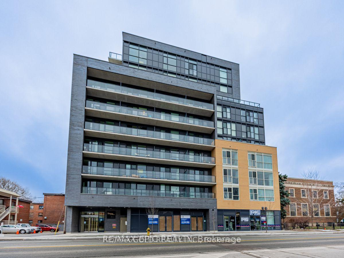Front of Unit 709, 2369 Danforth Avenue