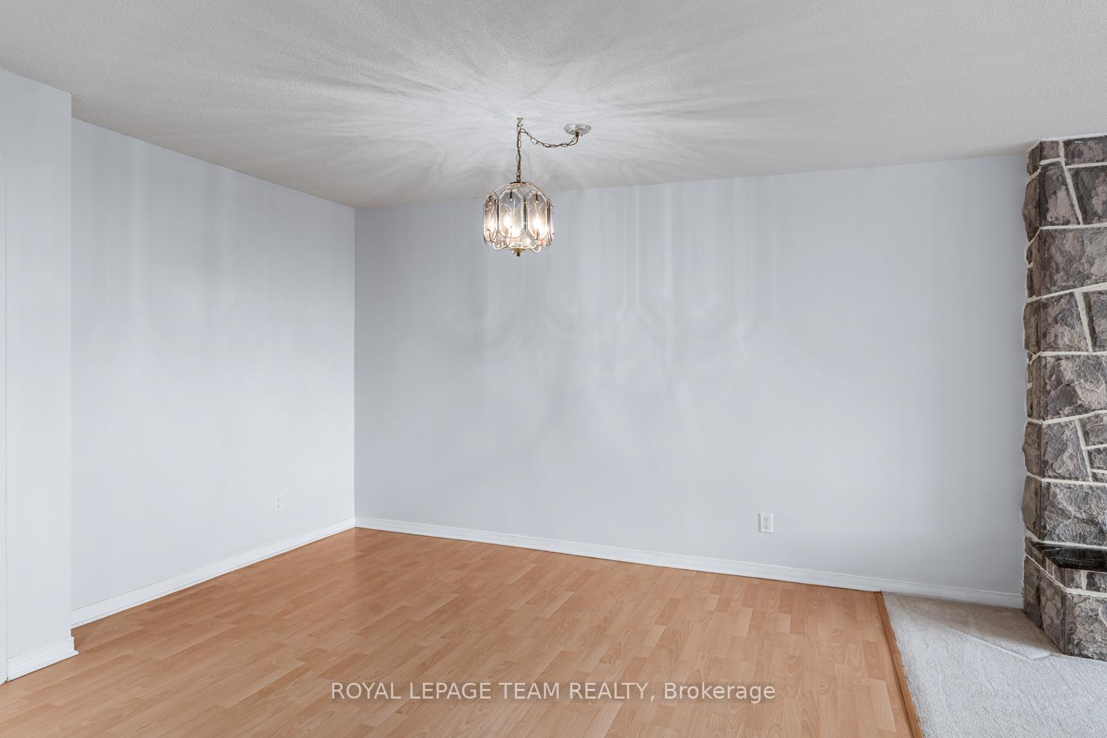 Photo 7 of Unit PH9, 555 Brittany Drive, Ottawa, Viscount Alexander Park — HOMEH