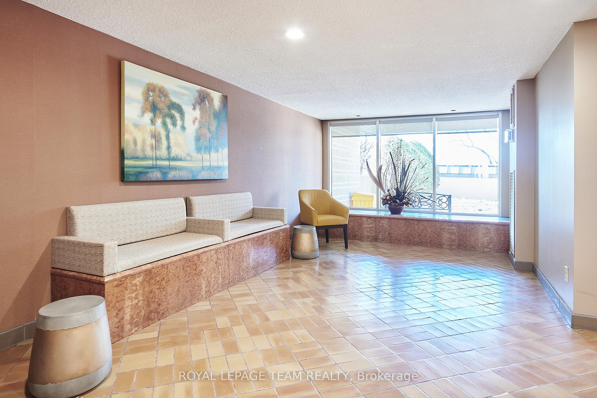 Photo 30 of Unit PH9, 555 Brittany Drive, Ottawa, Viscount Alexander Park — HOMEH