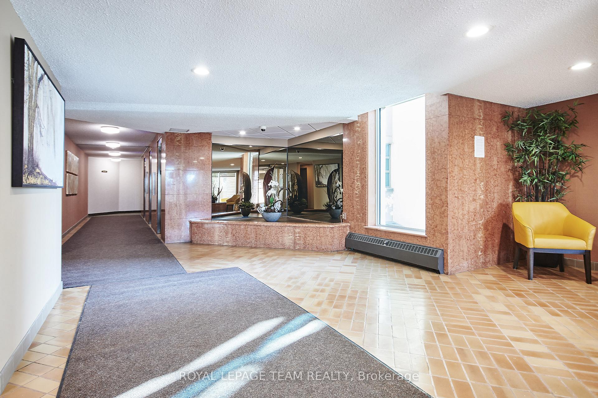 Photo 31 of Unit PH9, 555 Brittany Drive, Ottawa, Viscount Alexander Park — HOMEH