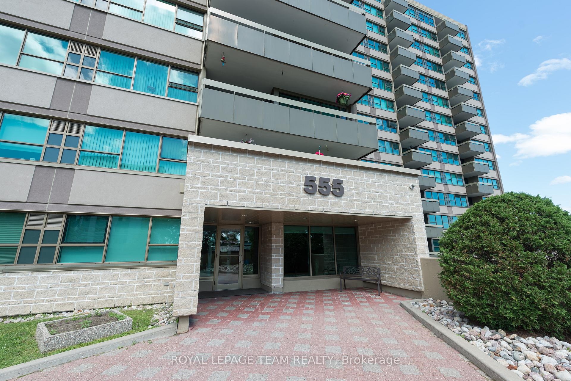 Photo 34 of Unit PH9, 555 Brittany Drive, Ottawa, Viscount Alexander Park — HOMEH
