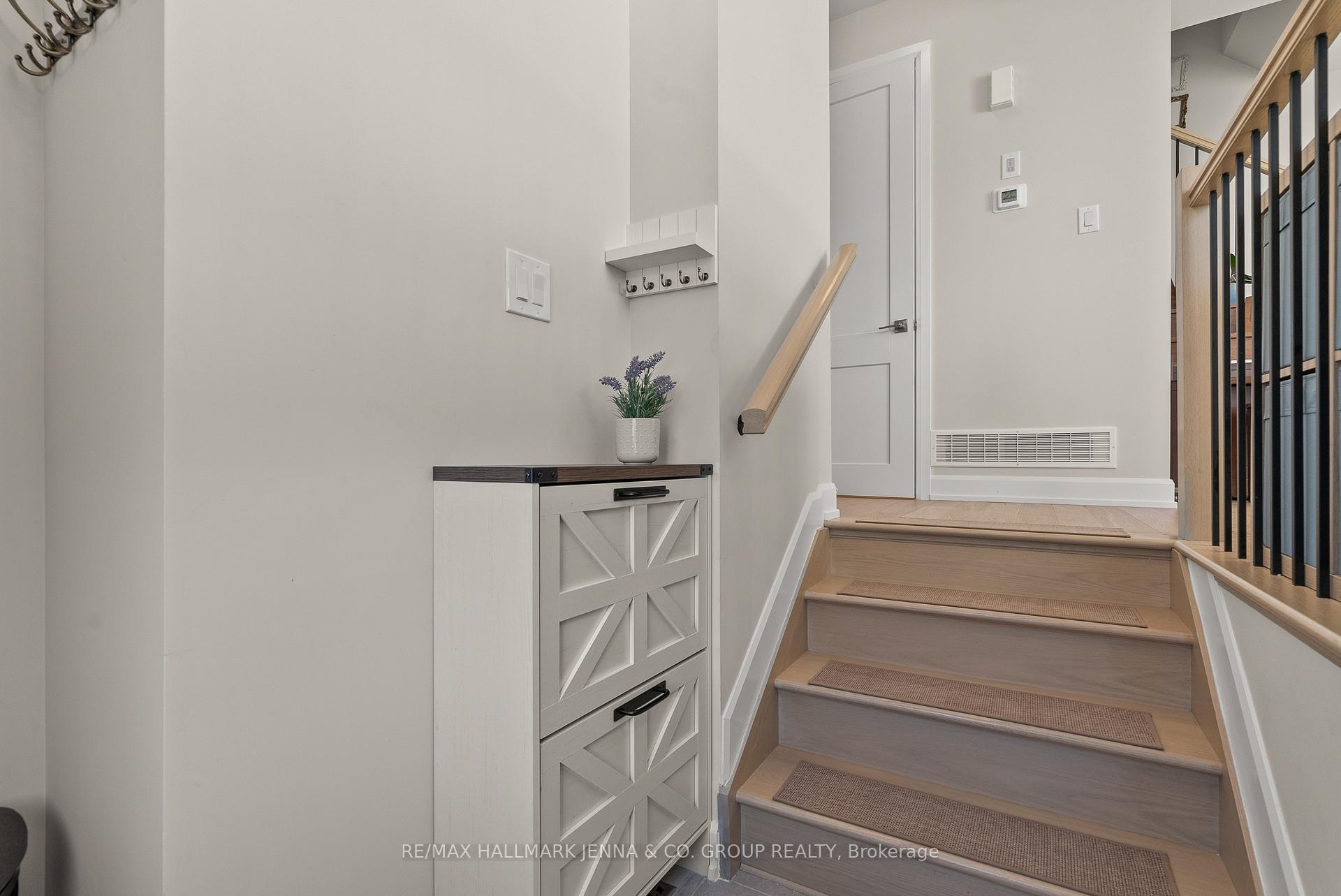 Photo 3 of 169 Beebalm Crescent, Ottawa, Barrhaven - Half Moon Bay — HOMEH