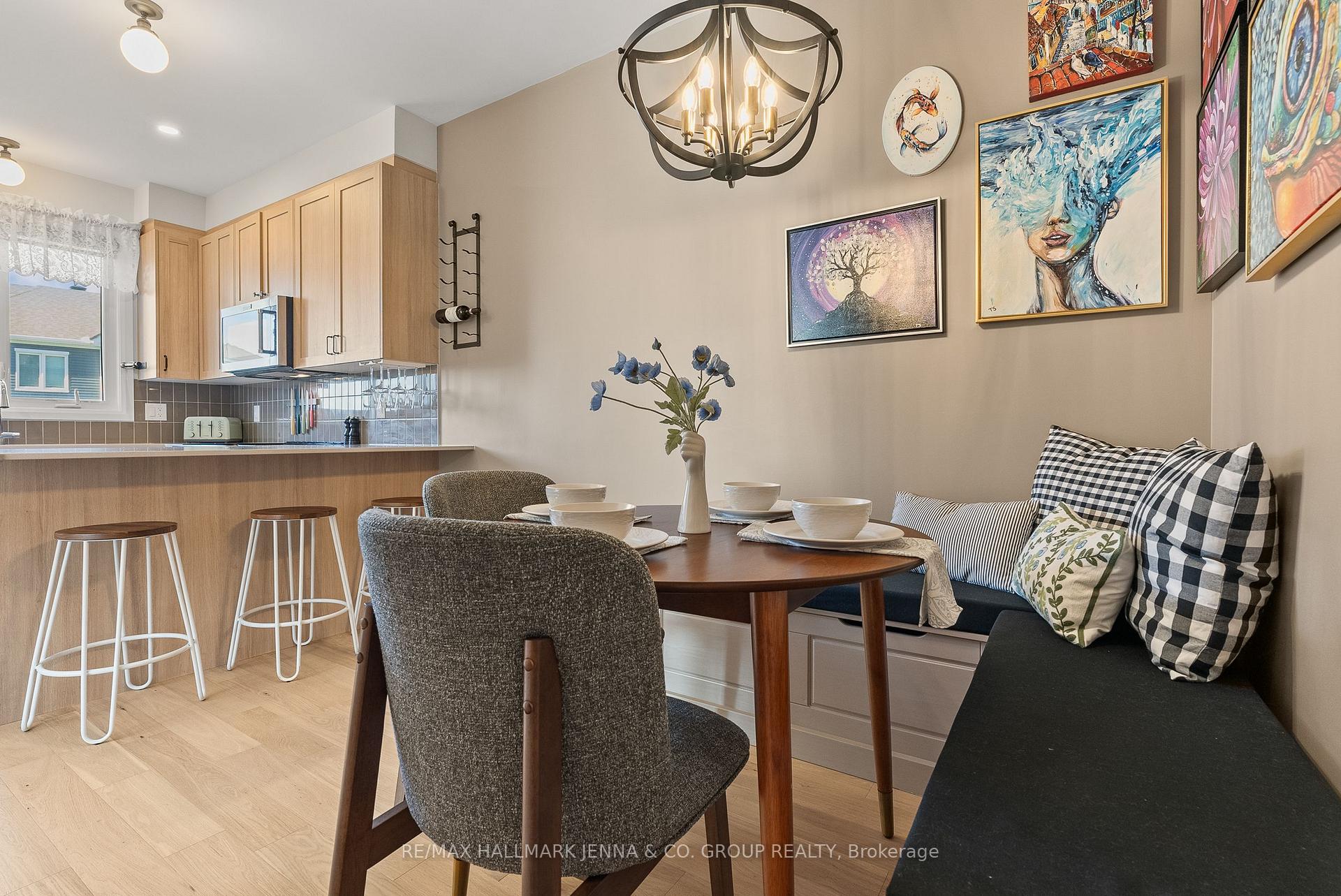Photo 10 of 169 Beebalm Crescent, Ottawa, Barrhaven - Half Moon Bay — HOMEH