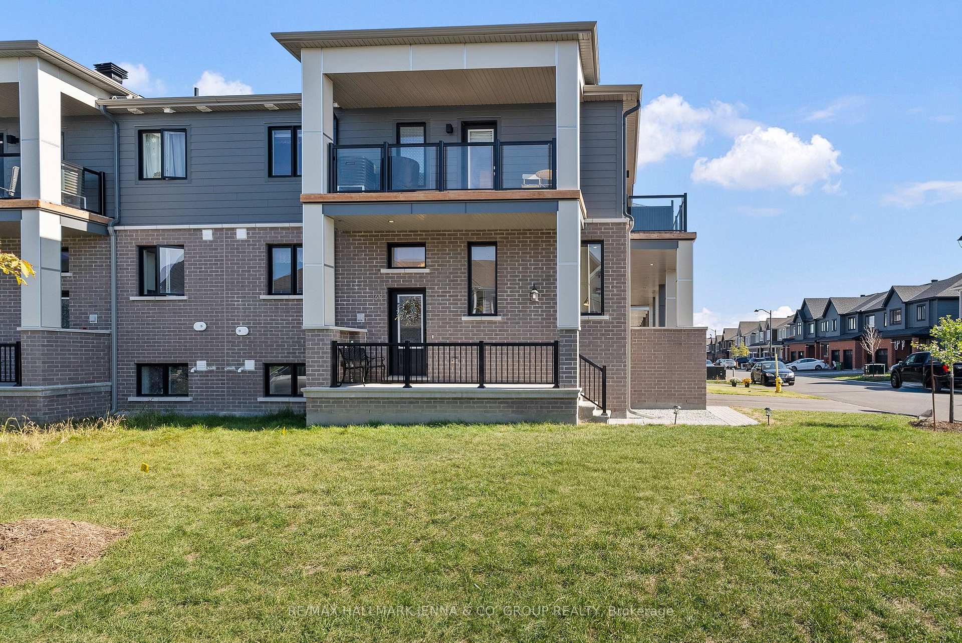 Photo 31 of 169 Beebalm Crescent, Ottawa, Barrhaven - Half Moon Bay — HOMEH