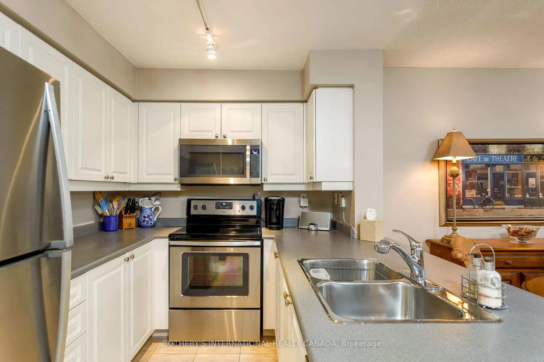 Photo 15 of Unit 301, 188 Redpath Avenue, Toronto, Mount Pleasant West — HOMEH
