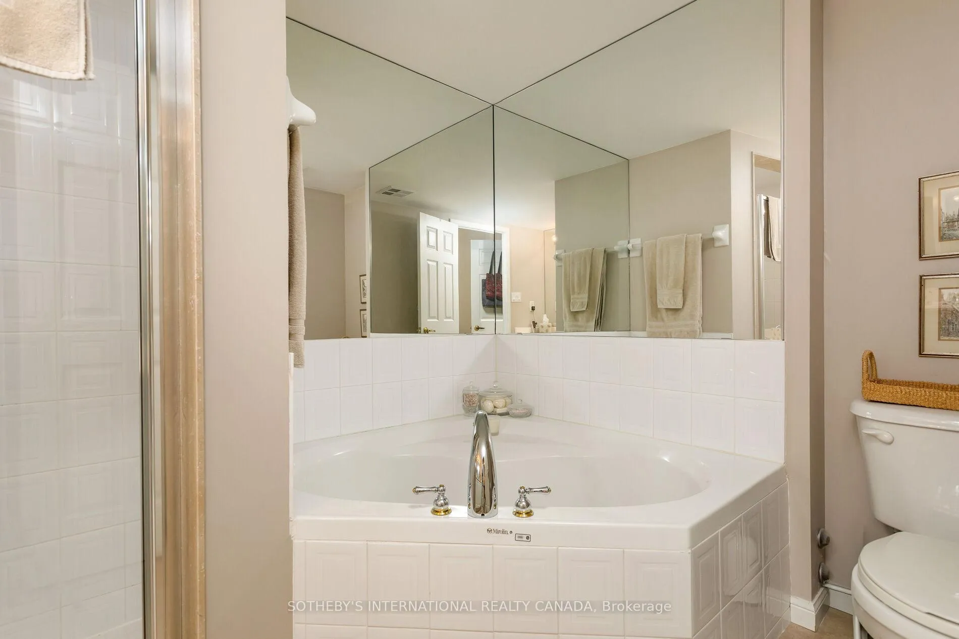 Photo 22 of Unit 301, 188 Redpath Avenue, Toronto, Mount Pleasant West — HOMEH