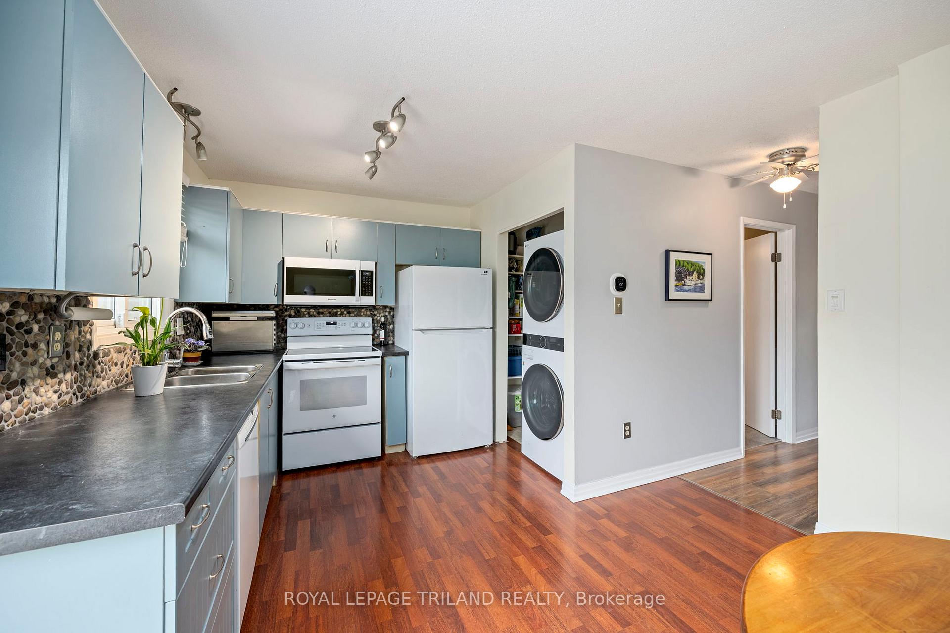 Photo 9 of Unit 36, 301 Carlow Road, Central Elgin, Port Stanley — HOMEH