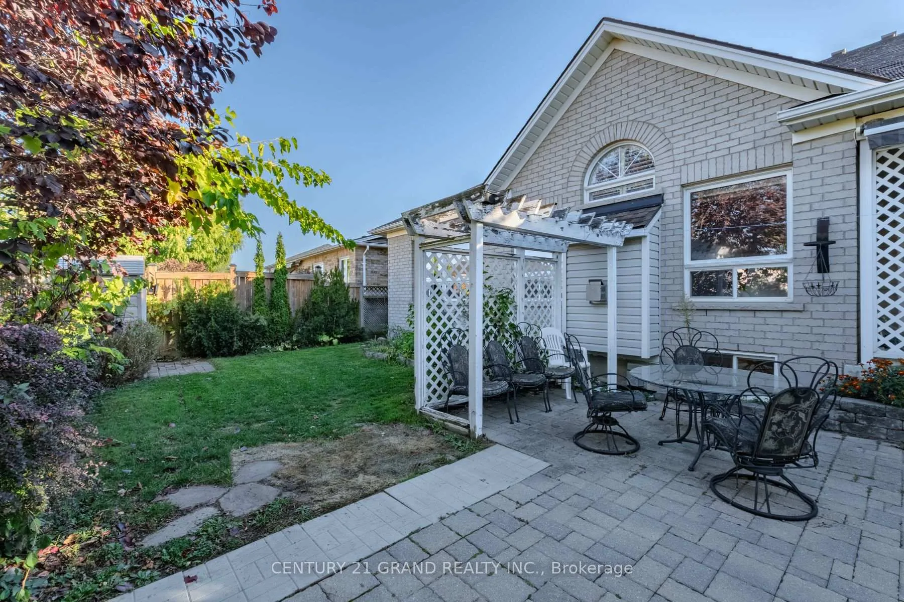 Photo 10 of 72 Hunter Way, Brantford, Shellard Lane — HOMEH
