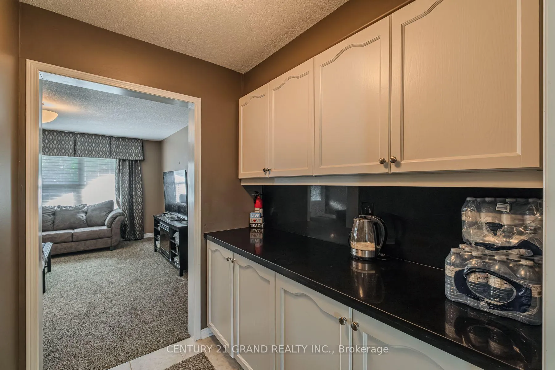 Photo 15 of 72 Hunter Way, Brantford, Shellard Lane — HOMEH
