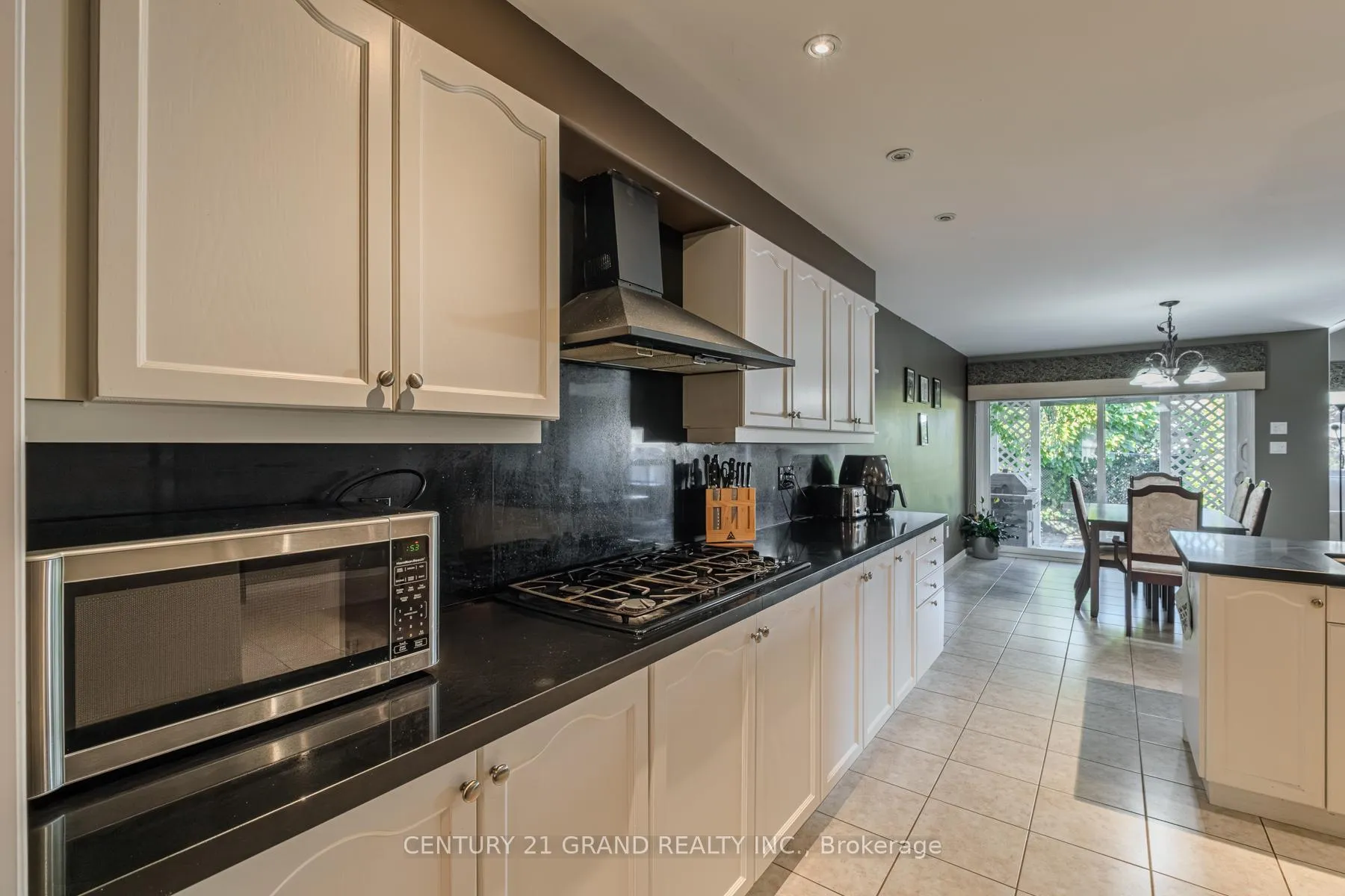 Photo 16 of 72 Hunter Way, Brantford, Shellard Lane — HOMEH