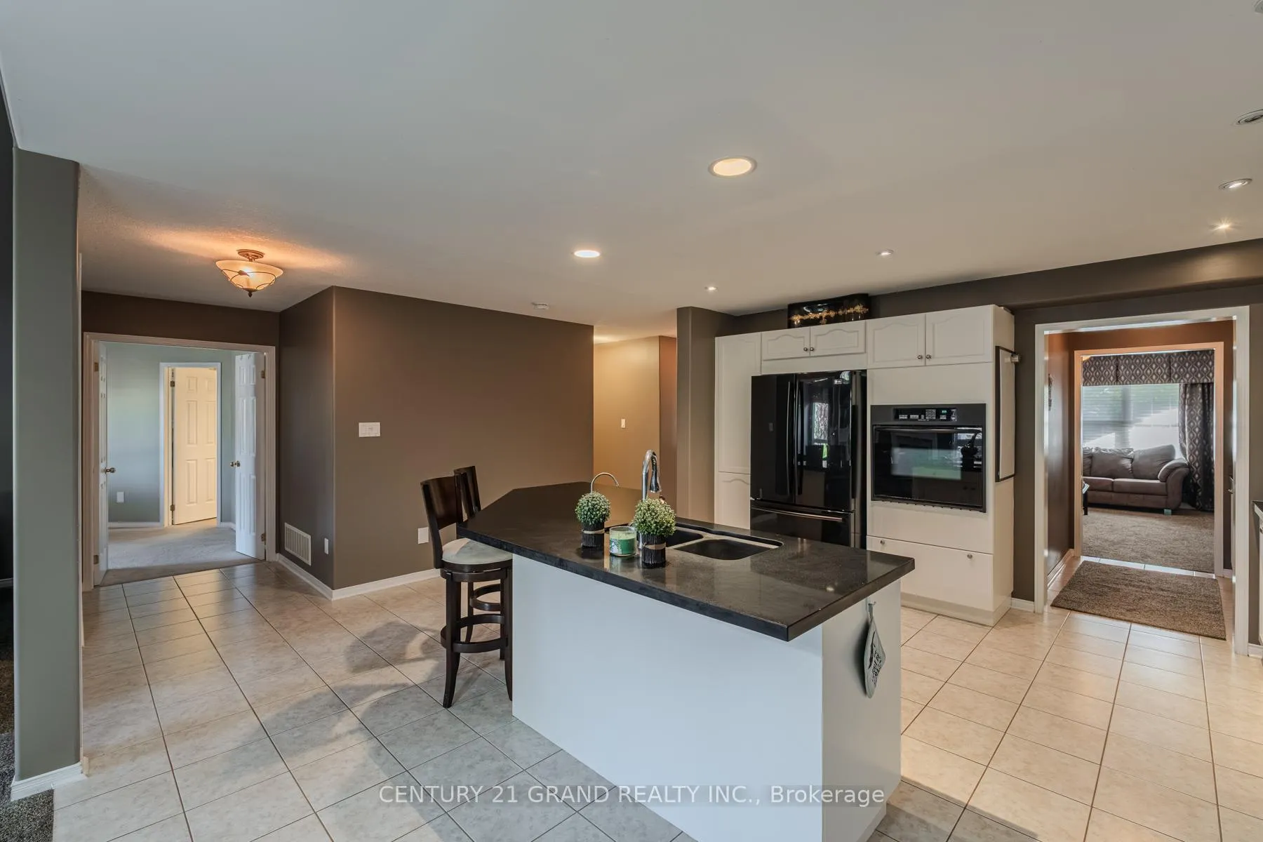Photo 17 of 72 Hunter Way, Brantford, Shellard Lane — HOMEH