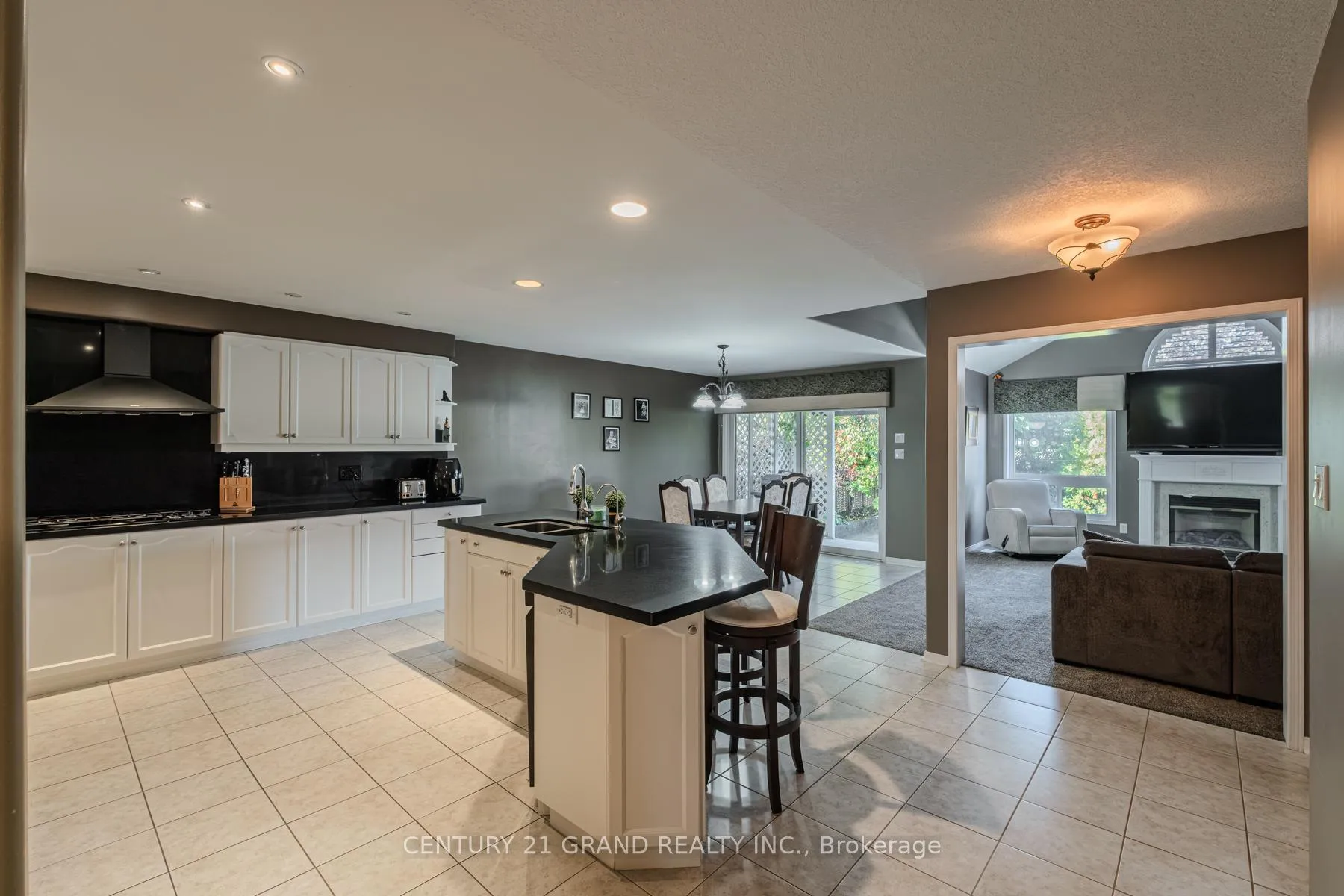 Photo 18 of 72 Hunter Way, Brantford, Shellard Lane — HOMEH