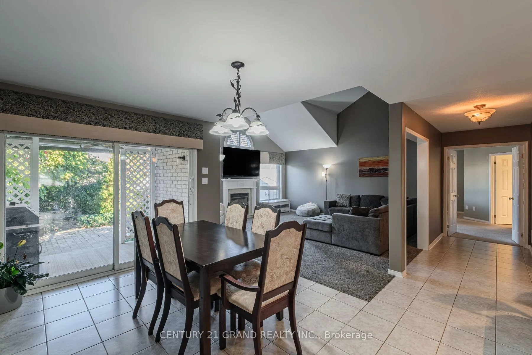 Photo 21 of 72 Hunter Way, Brantford, Shellard Lane — HOMEH