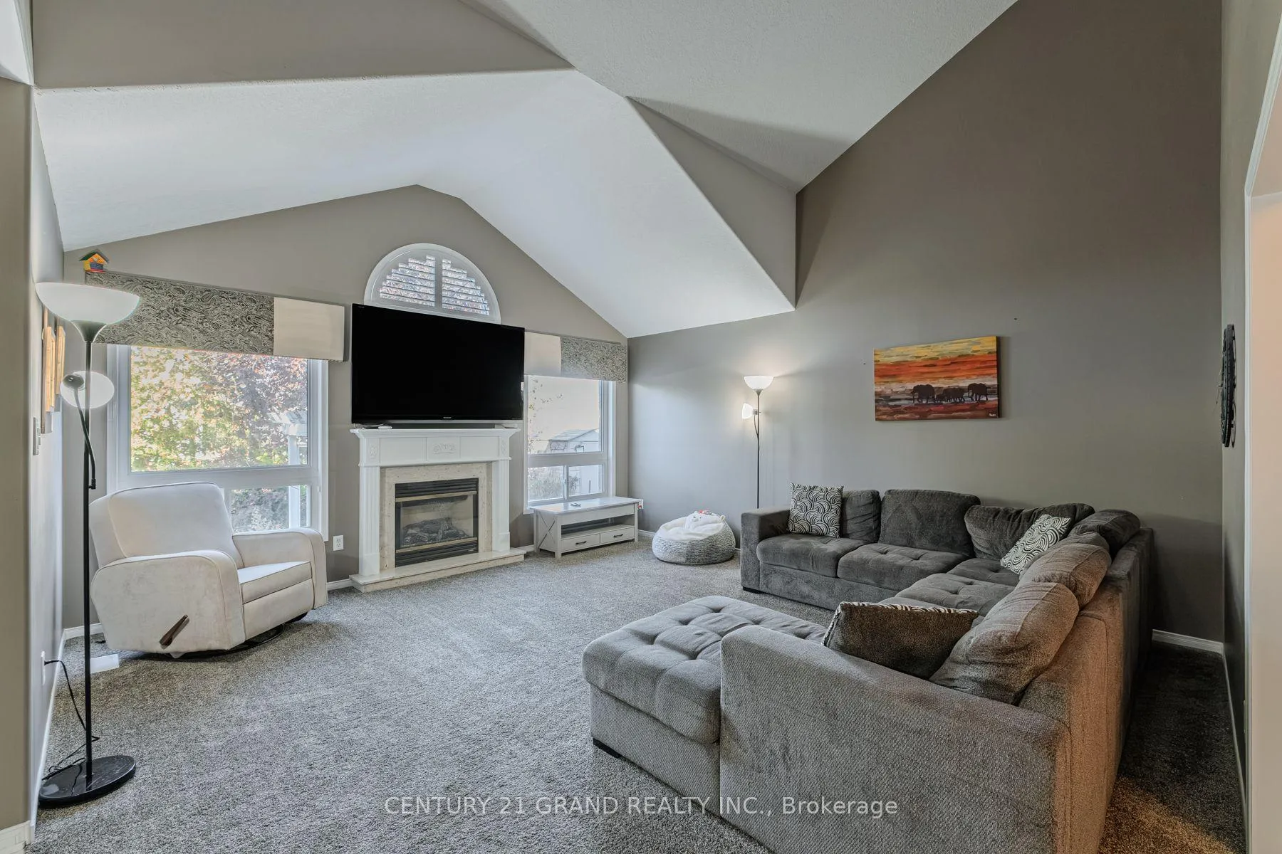 Photo 22 of 72 Hunter Way, Brantford, Shellard Lane — HOMEH