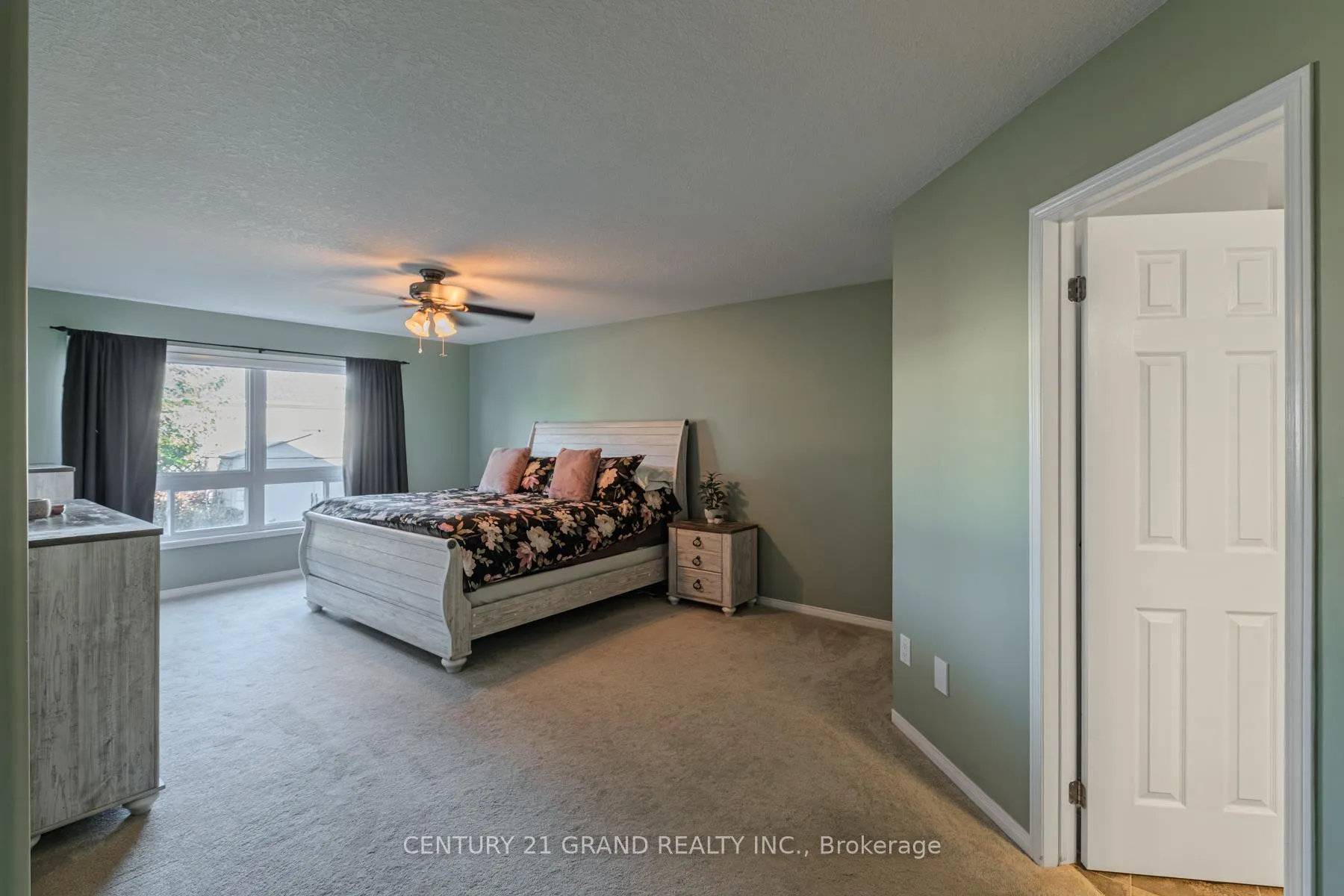 Photo 25 of 72 Hunter Way, Brantford, Shellard Lane — HOMEH