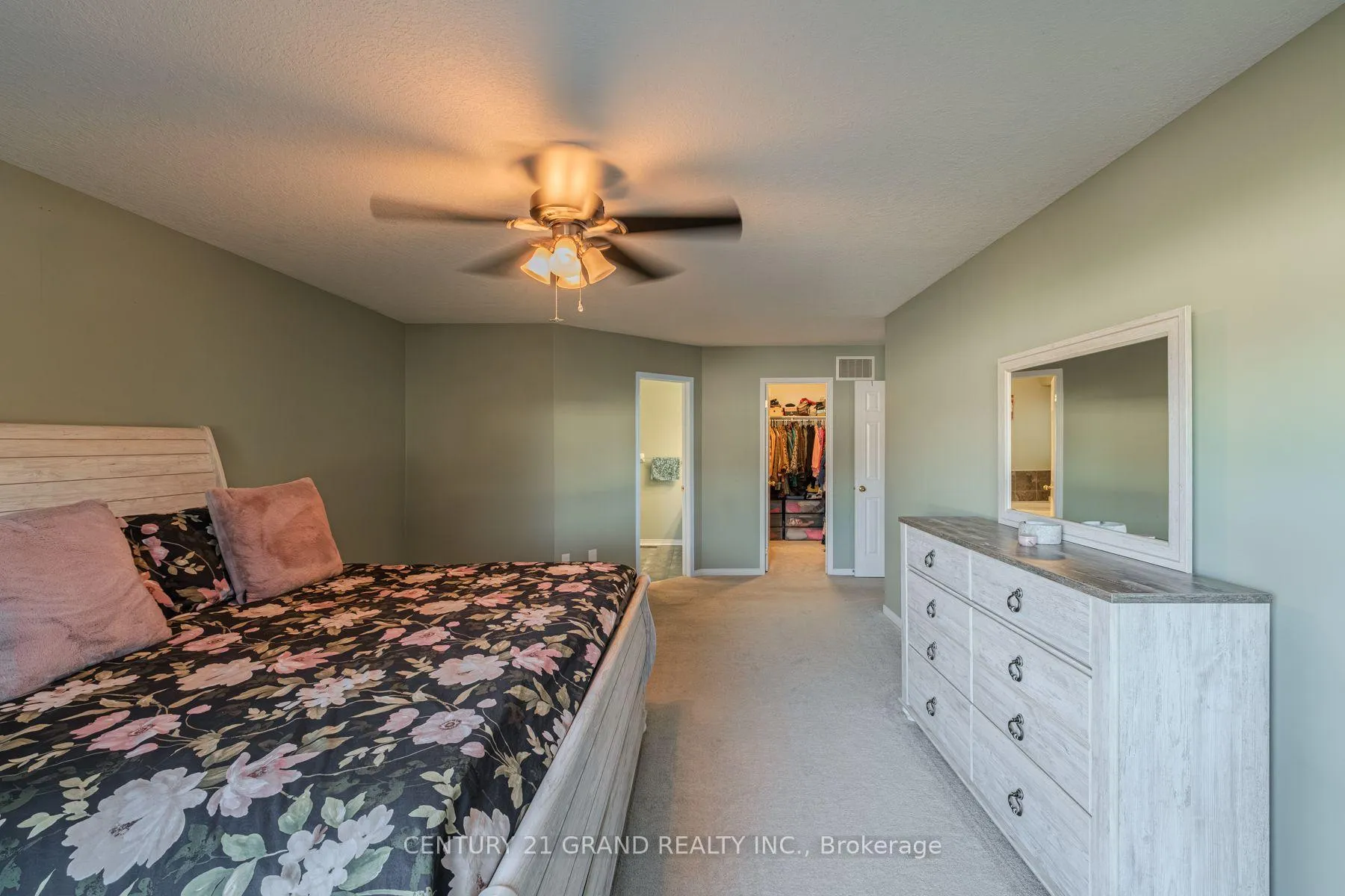 Photo 27 of 72 Hunter Way, Brantford, Shellard Lane — HOMEH