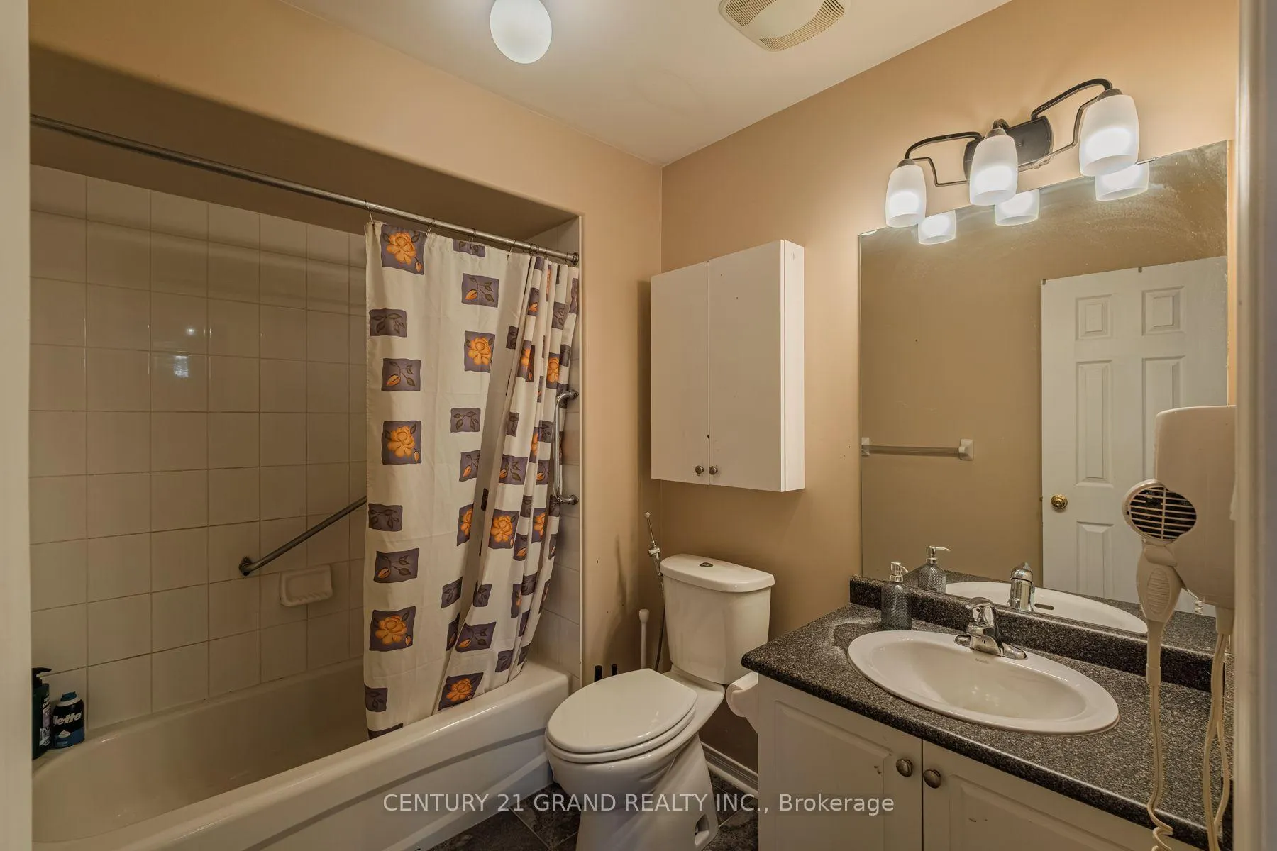Photo 39 of 72 Hunter Way, Brantford, Shellard Lane — HOMEH